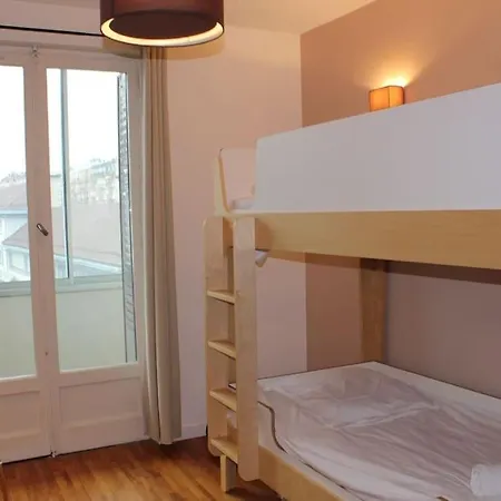 Le Jane : Centre Ville, Garage, Balcon Annecy